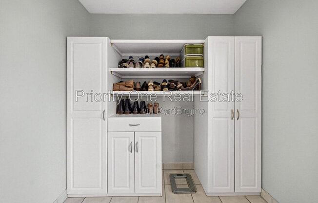 3 beds, 2 baths, 1,192 sqft, $4,195