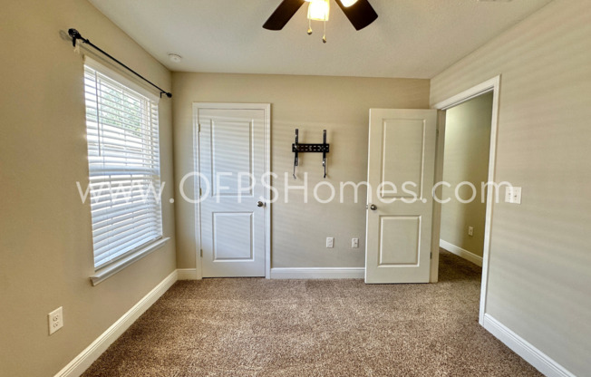 3 beds, 2 baths, $1,900