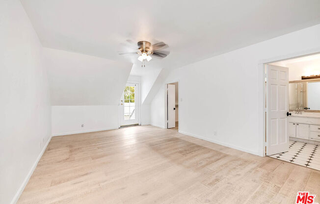 4309 GENTRY AVE