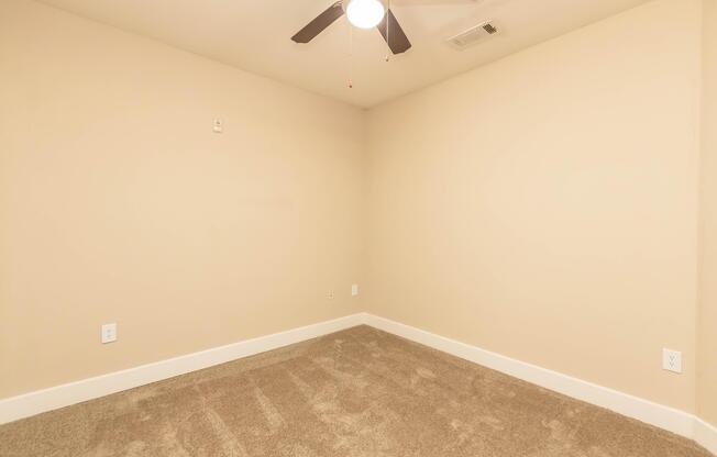 1 bed, 1 bath, 943 sqft, $1,479