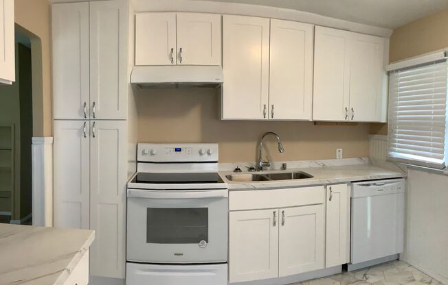 RENOVATED 3 BED 2 BATH 1 STORY RAMBLER - EAST BREMERTON