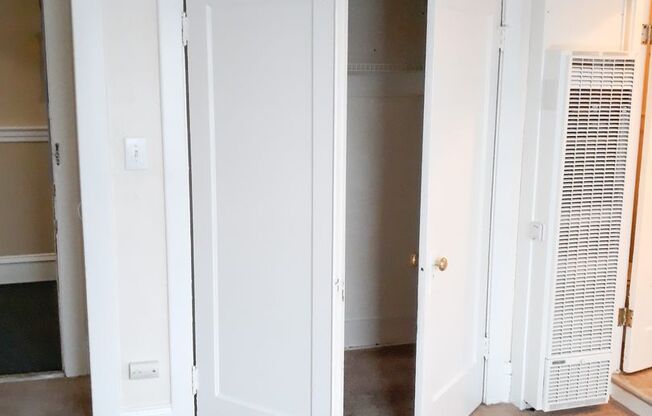 1 bed, 1 bath, 410 sqft, $1,495, Unit 303