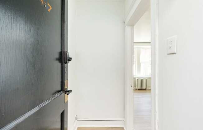2215 N 51 ST