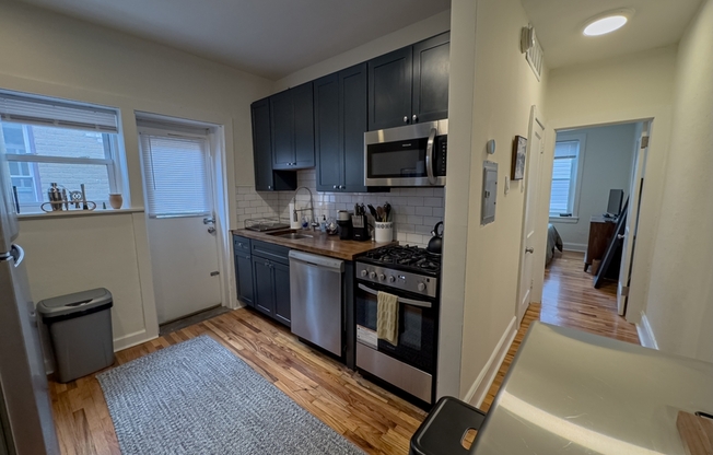 338 Lombard Street - 315