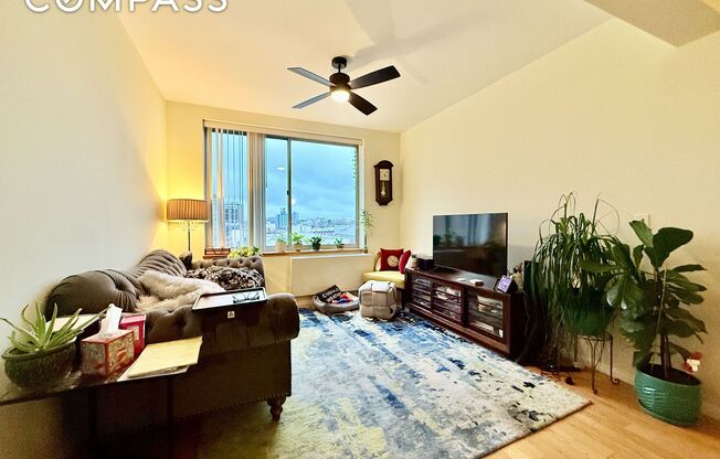 68 BRADHURST AVE