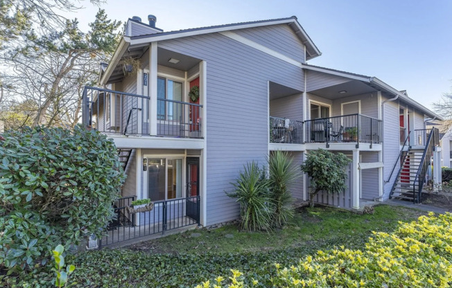 2 bed, 2 bath rental condo in Lake Oswego Mountain Park Neighborhood!