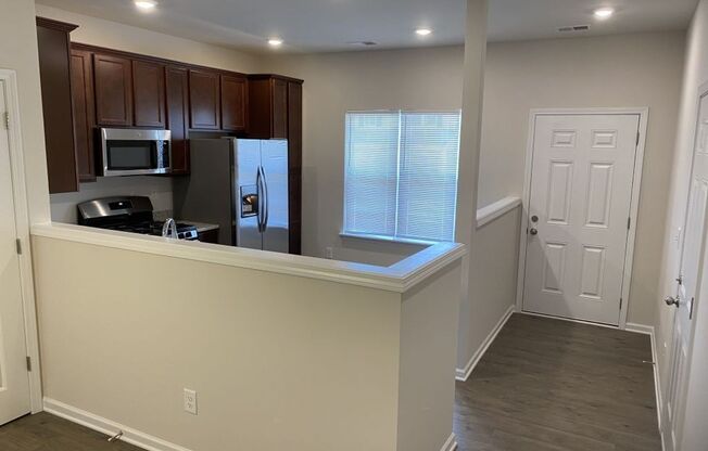 Spacious 2 Story, 3 Bed, 3 Bath Townhome near UNCC
