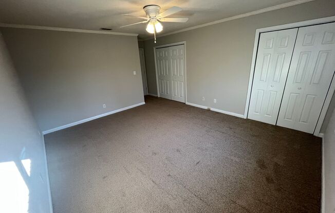 2 beds, 2 baths, $1,330, Unit Unit 622