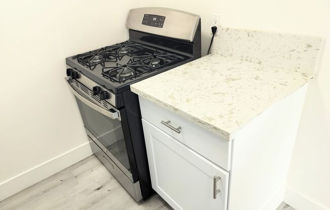 Studio, 1 bath, 350 sqft, $1,425, Unit 5478-19