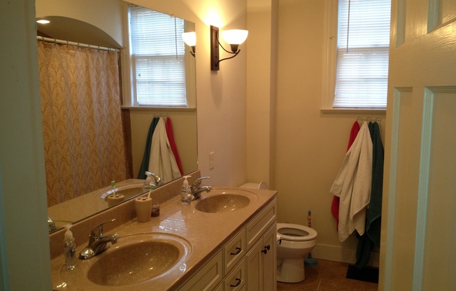 4 beds, 1 bath, $1,595