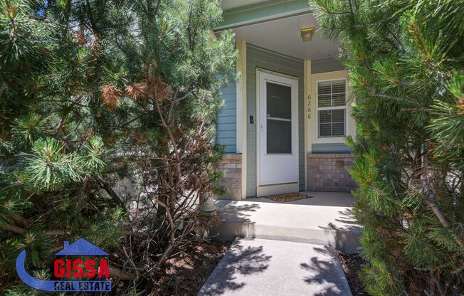 Cute home with engineered hardwood flooring throughout is available now!