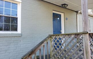 2 beds, 2 baths, $1,195, Unit 908 Old Williamsburg Rd Unit 2