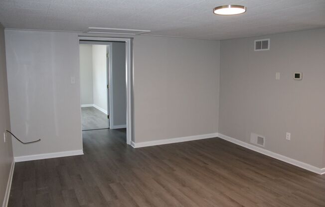 2 beds, 1 bath, $1,275