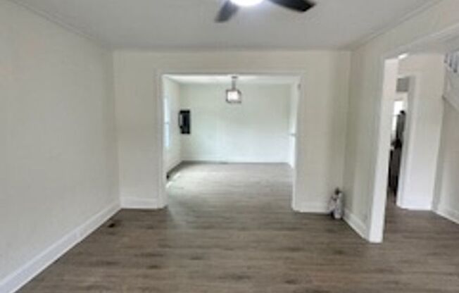 Fully renovated house for Rent!