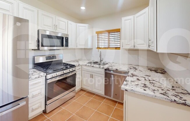 1416 S HIGHLAND AVE
