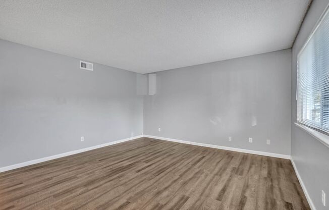 2 beds, 1 bath, $1,500, Unit #1