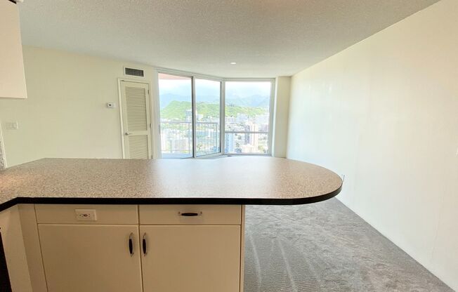 STUNNING CITY & OCEAN VIEWS - ONE ARCHER LANE 2 BED 2 BATH UNIT IN KAKAAKO