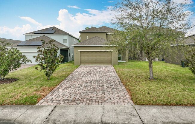 6 BEDROOM 3 BATHROOM TWO STORY HOME ON INDEPENDENCE, WINTER GARDE