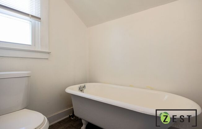 3 beds, 2 baths, $1,250