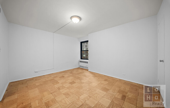 415 GRAND ST