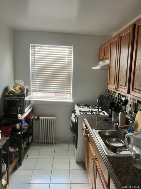 72 LANGSTONE AVE AVE
