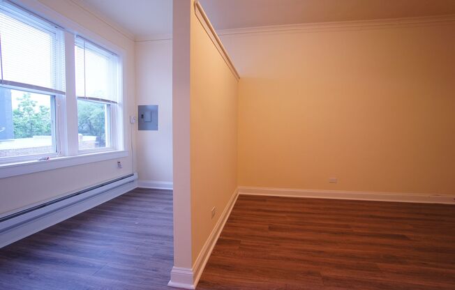 Studio, 1 bath, 427 sqft, $1,695, Unit 207