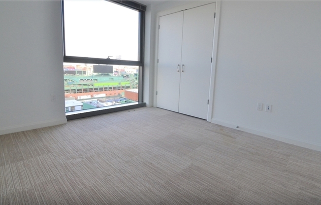 3 beds, 2 baths, 1,263 sqft, $6,850, Unit 829