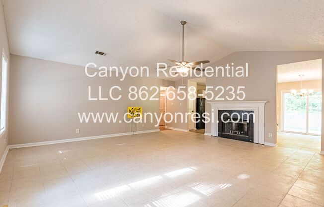 Beautiful 3b Room!Move in ready!