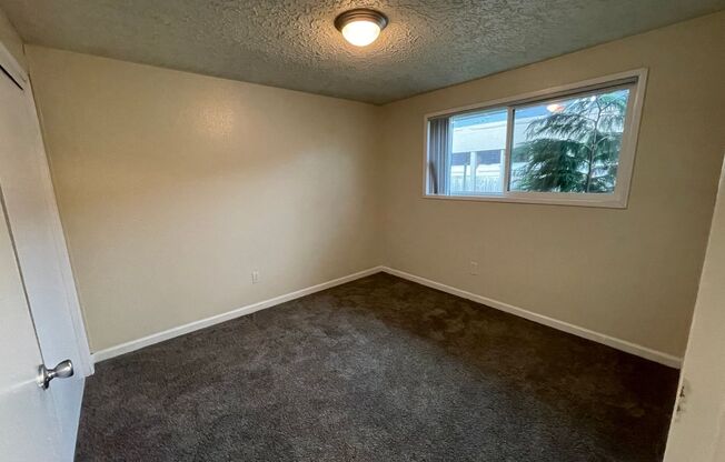 2 beds, 1 bath, 825 sqft, $1,295, Unit 554