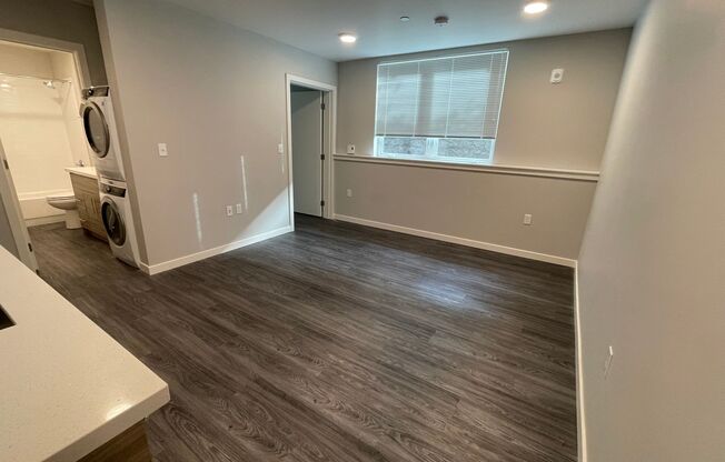 1 bed, 1 bath, 357 sqft, $1,325, Unit 004