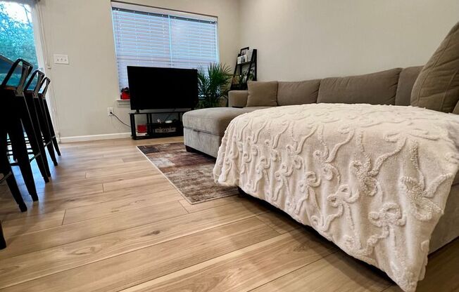 Luxurious 3-Bedroom Townhome in Norristown! Available mid-July!