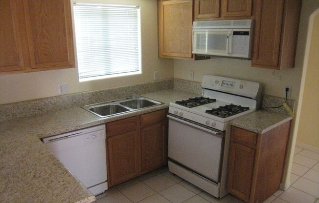 2nd Story Condo in gated community close to the pool.