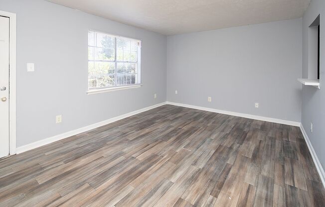 2 beds, 1 bath, 1,200 sqft, $1,350