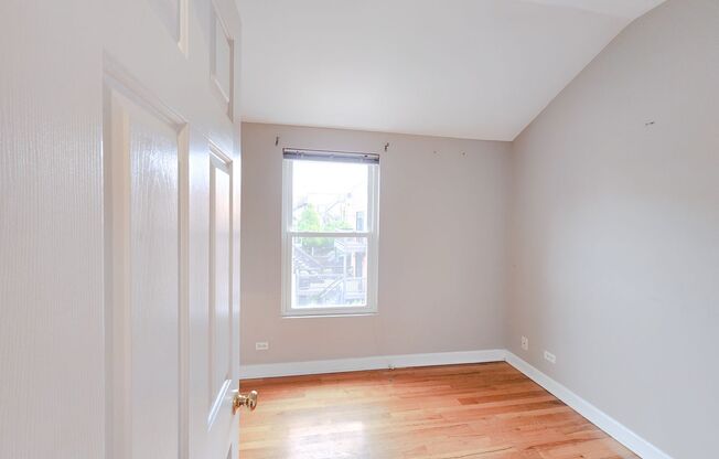 1634 Huron in West Town