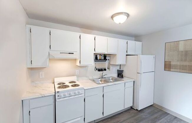 1 bed, 1 bath, 450 sqft, $857, Unit Unit 6592-20
