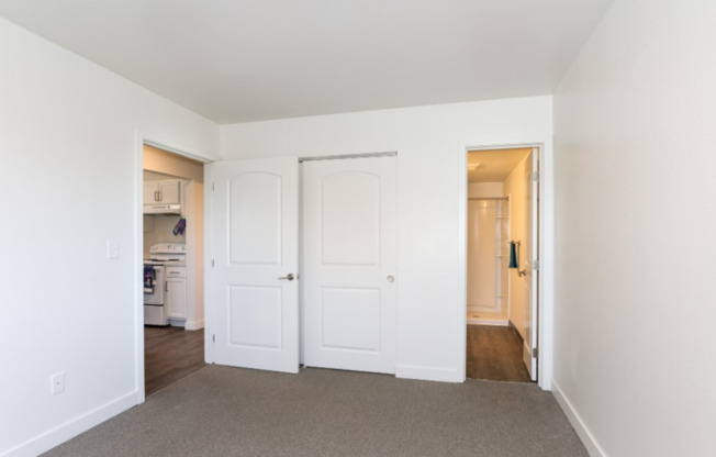 8888 E 13 AVE