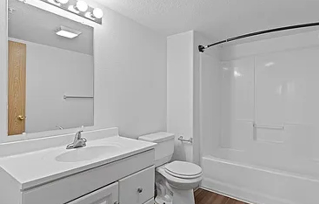 Ash Street Apartments