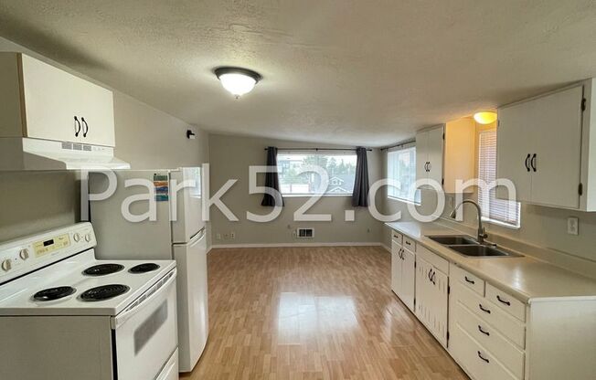 1 bed, 1 bath, $1,225