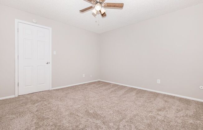 2 beds, 1 bath, 760 sqft, $1,029, Unit 2005-7
