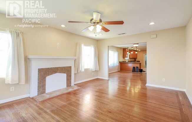 Charming 3-Bedroom Home in Glenview