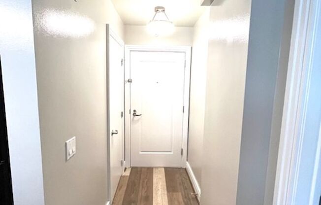 1 bed, 1 bath, $2,400, Unit # #N 312