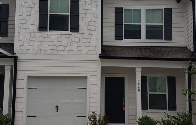 3BD/2.5BTH Townhome - Belmont - AVAILABLE September 12th
