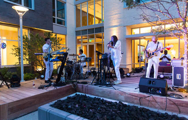 Live Bands at The Pearl, Silver Spring, 20910
