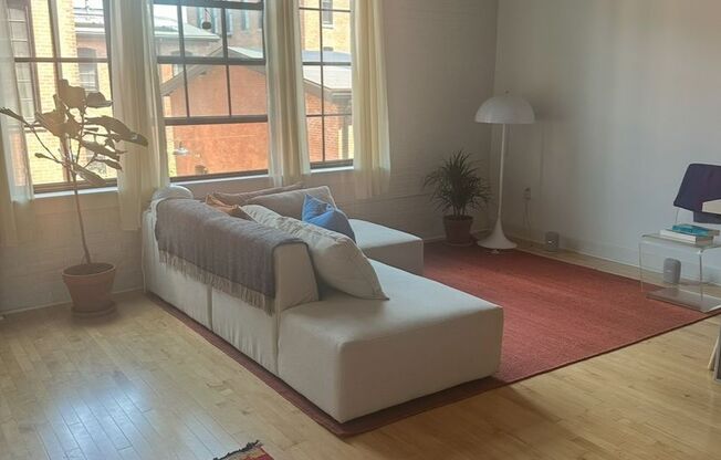 1 bed, 1 bath, 650 sqft, $1,800, Unit 304