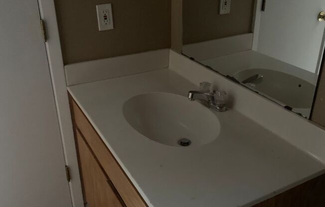 1 bed, 1 bath, 500 sqft, $899