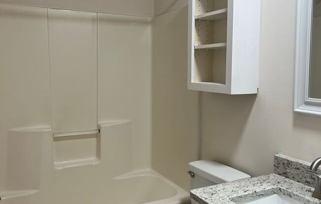 2 beds, 2 baths, 990 sqft, $1,375, Unit A4