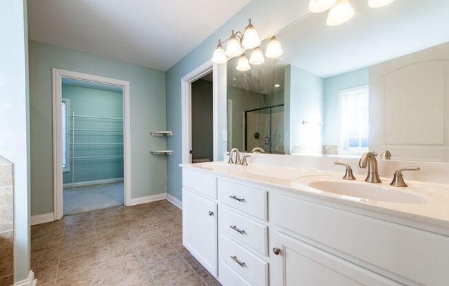 Fantastic Rental in the Cardinal Club!