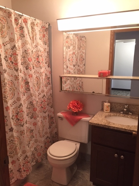 1 bed, 1 bath, 650 sqft, $1,155, Unit 110