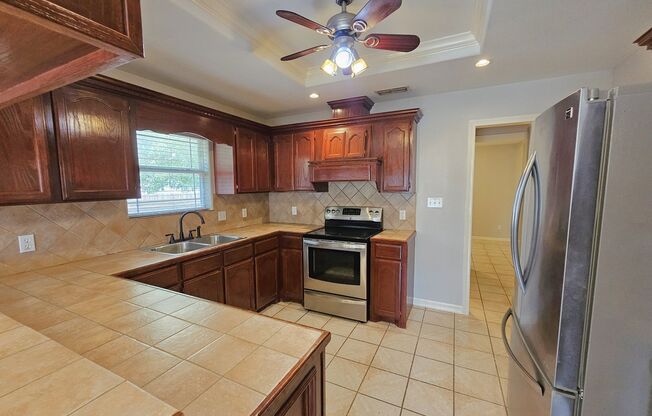 3 Bed/2.5 Bath/2 Car Garage off Bass Blvd. in Harlingen