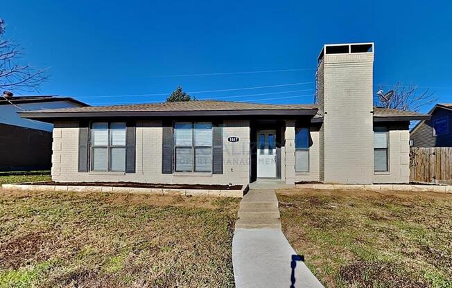 1617 GOLDEN GRV DR